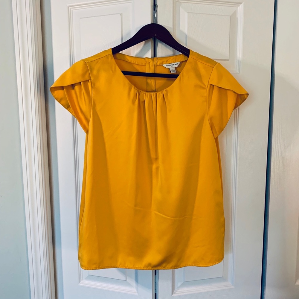 Banana Republic saffron silk top
